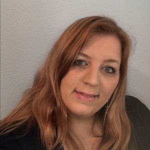 Meet your Posher, Candace